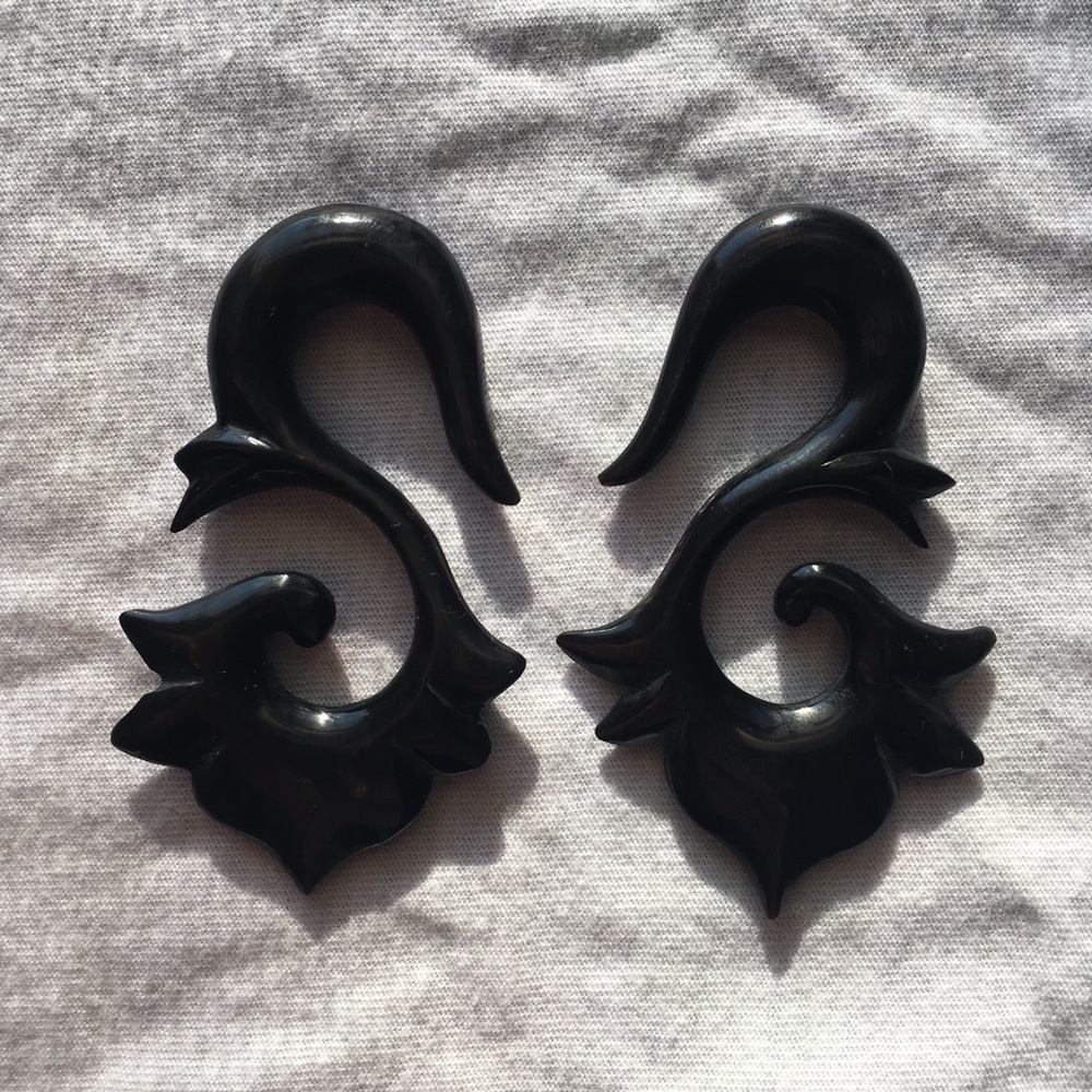 Gorgeous 0g plugs!